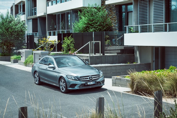 4K Mercedes-Benz C 300 e Avantgarde Line