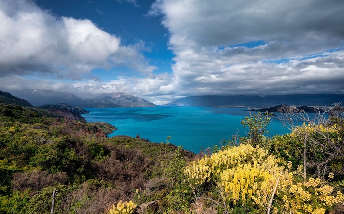 4K Lago General Carrera Chile Mountains Lake Clouds
