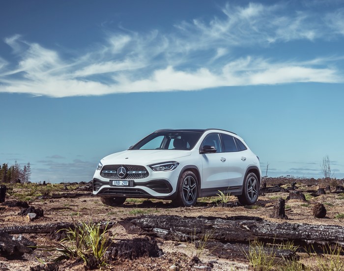 White 2020 Mercedes-Benz GLA 250 4MATIC AMG Line