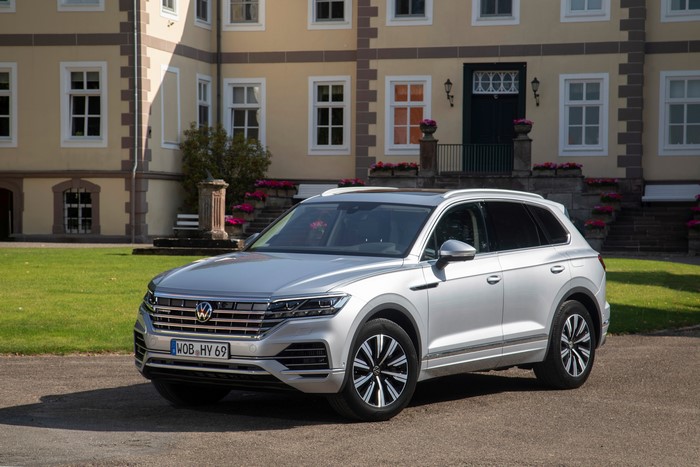 Volkswagen Touareg eHybrid 2020 Silver Metallic