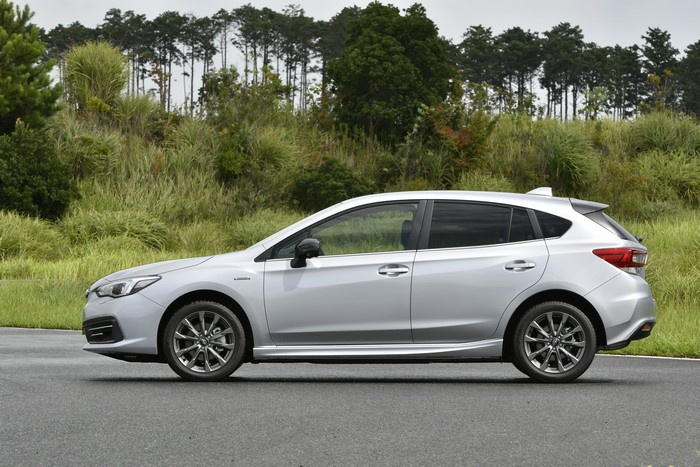2020 Subaru Impreza Sport e-Boxer JP-spec Silver Metallic