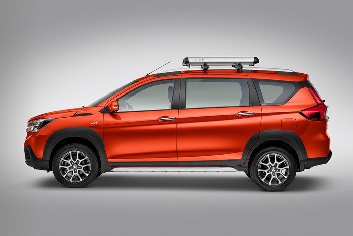 Suzuki Ertiga XL7 MX-spec Metallic Red Car
