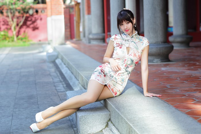 4K Asian Brunette Girl Sitting in Floral Dress