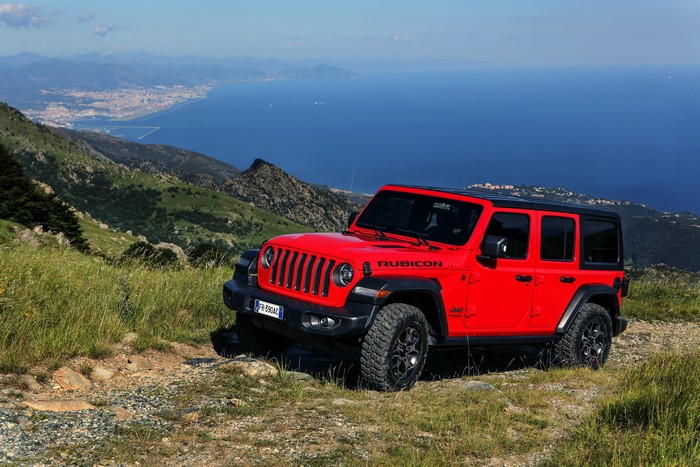 4K Red Jeep Wrangler Unlimited Rubicon