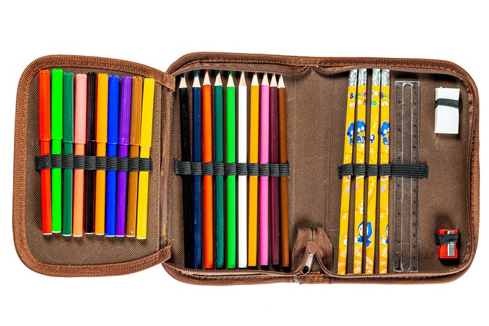 4K pencil case with multicolor pens and pencils