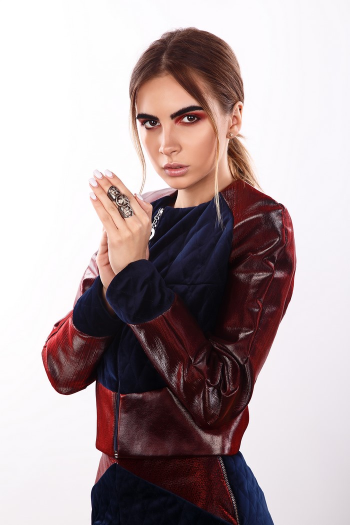 Model Alisa with makeup and ring
