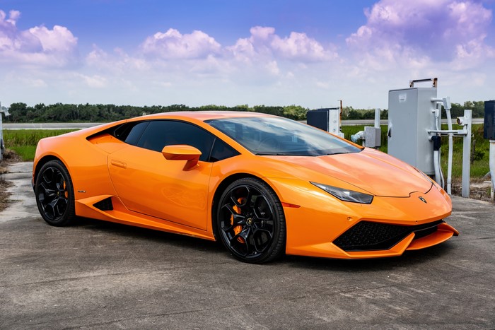 Orange Lamborghini Huracan at NASA Porter 34 Casey J