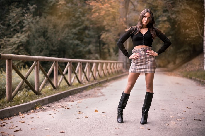 Nadia in 4K Autumn Skirt and Boots Pose