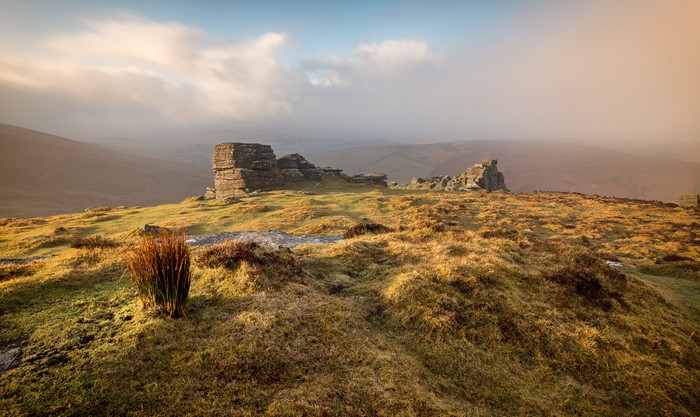 4K Dartmoor England Stones Ruins Hill