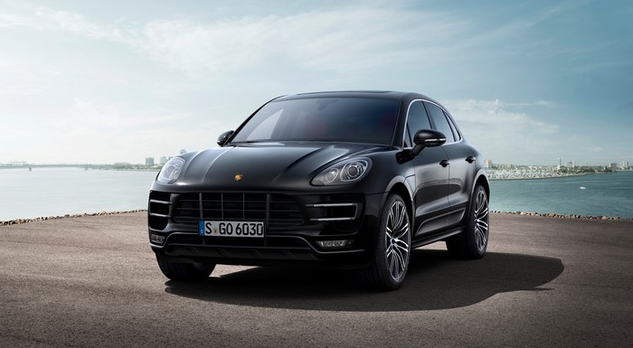 Porsche Macan Turbo 2014 Front View
