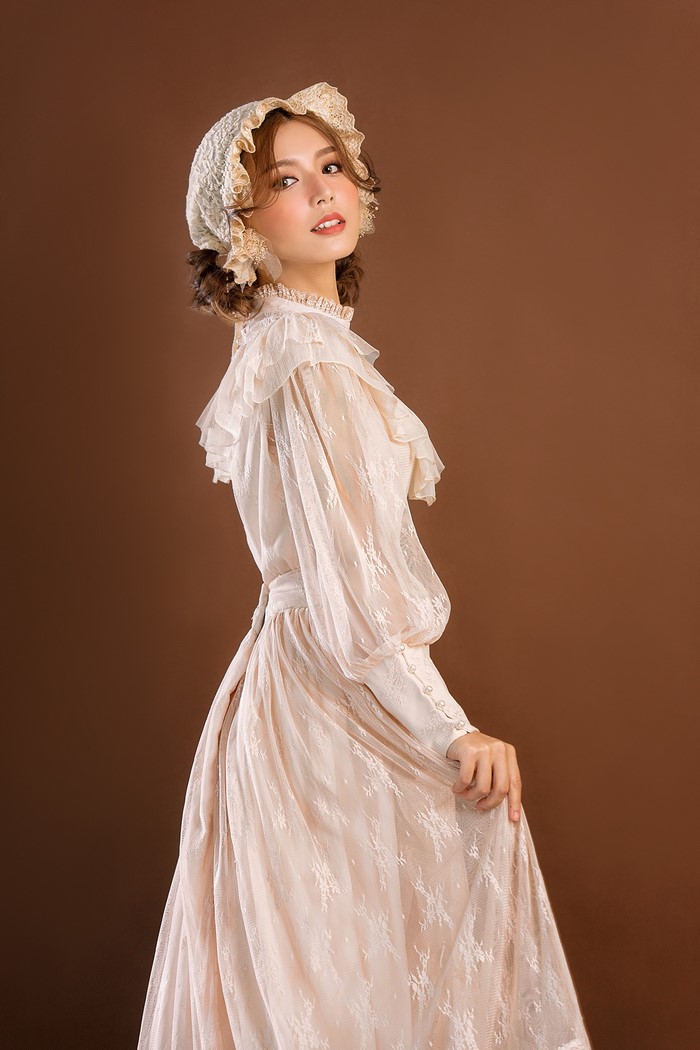 Retro Asian Woman in Elegant Dress