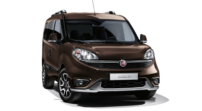 Fiat Doblo Trekking 2015 Brown