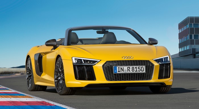 Yellow Audi R8 Spyder V10 Roadster