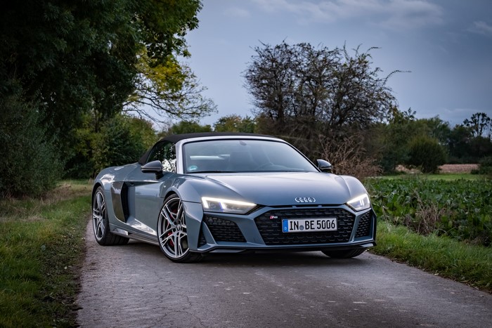 Audi R8 V10 Performance Spyder Roadster