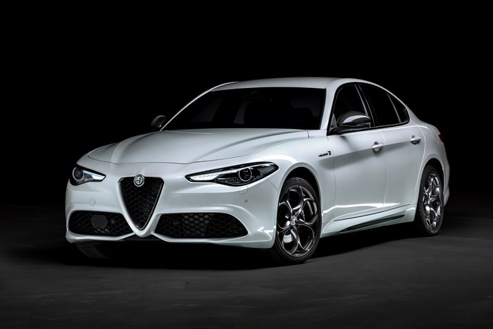 White Alfa Romeo Giulia Veloce Ti Q4 2019