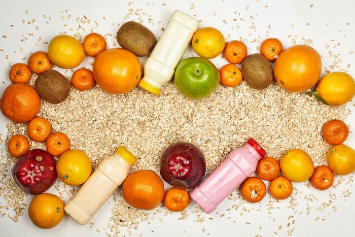Fruit and Oatmeal with Smoothies
