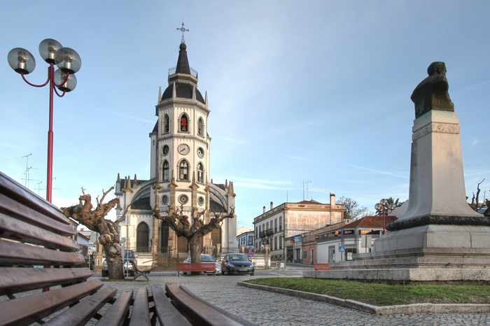 Church and monument in Reguengos de Monsaraz, Alentejo, Portugal
