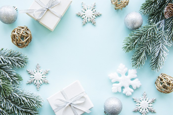 4K Christmas Decorations with Snowflakes and Gifts