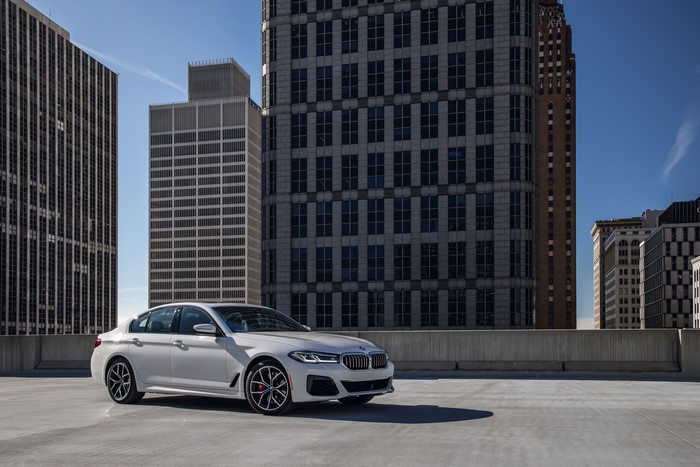 2020 BMW 540i xDrive M Sport Sedan