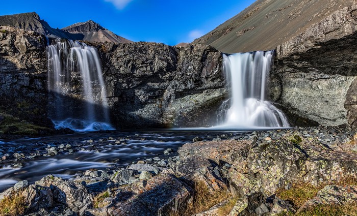 4K Skutafoss Iceland Waterfalls Crag