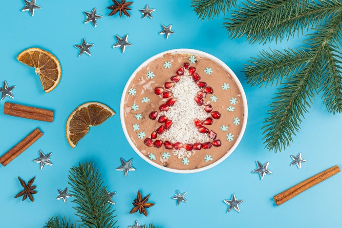 Christmas Muesli Bowl with Pomegranate and Cinnamon