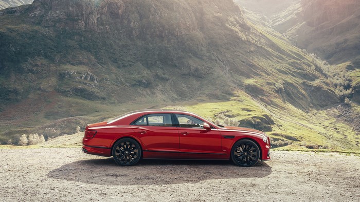 Red Bentley Flying Spur 2021 Twin Turbo