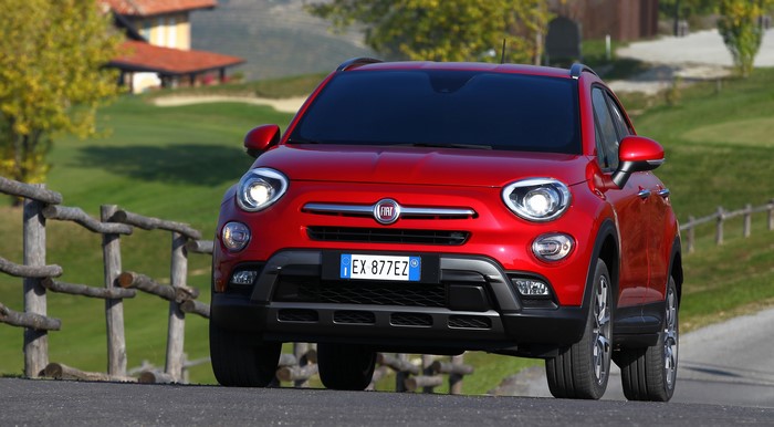 Red Fiat 500X Cross Crossover
