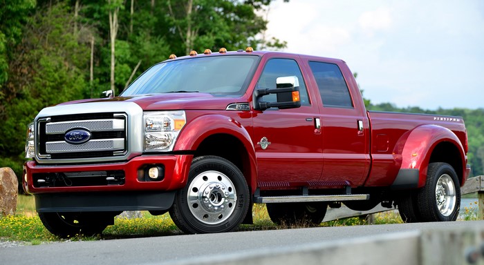 2015 Ford F-450 Super Duty Platinum Crew Cab Pickup Truck