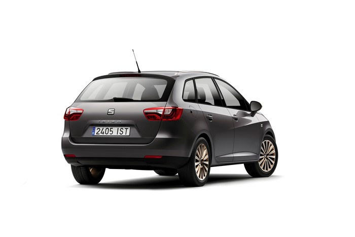 4K Seat Ibiza Station Wagon Back View