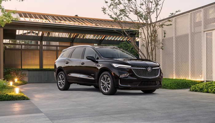 2021 Buick Enclave Avenir Metallic Black Crossover