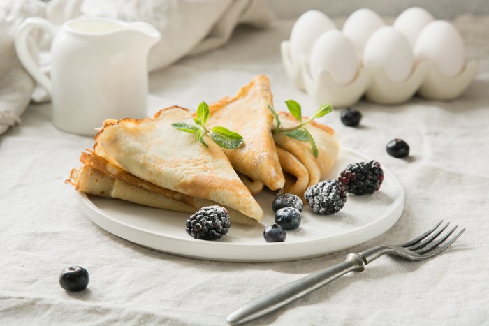 Pancakes with Berries and Mint