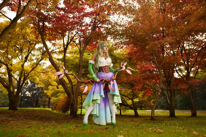 Rena from Warriors with Bow Weapon in Autumn Park