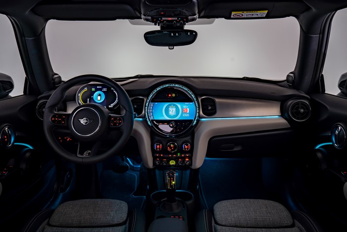 Mini Cooper SE (F56) Interior Dashboard