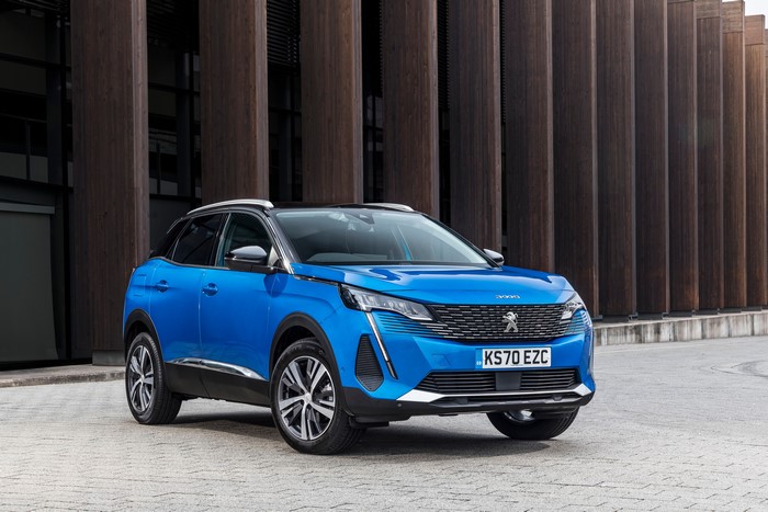 2021 Peugeot 3008 Crossover in Blue Metallic