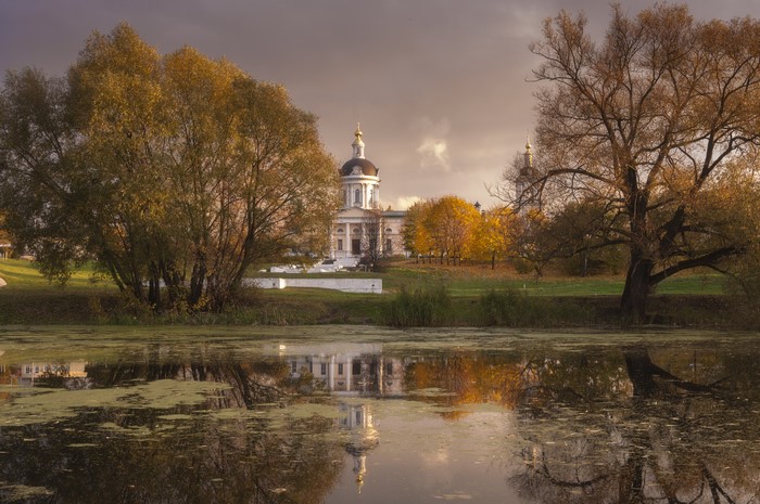 4K Church Archangel Michael, Kolomna, Moscow oblast, Russia, Autumn