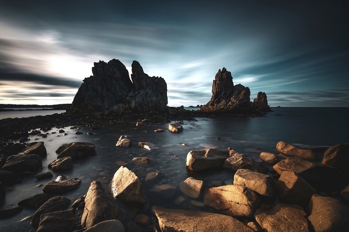 4K Bretagne France Coast Stones Crag