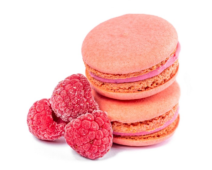 Pink Raspberry Macarons with Raspberries