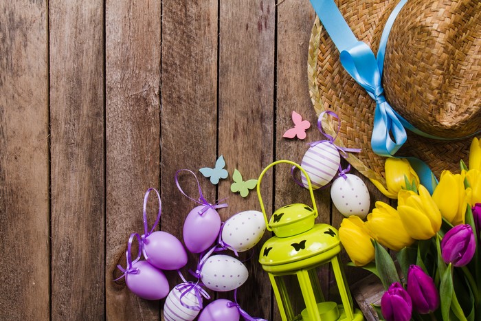 Easter Decoration with Tulips and Straw Hat