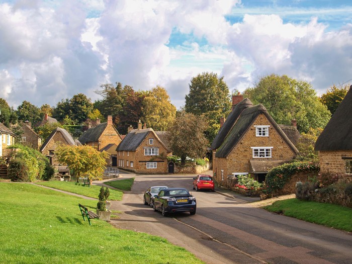 Thatched roof cottages in Wroxton, Oxfordshire, England