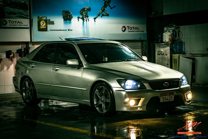 Lexus IS300 Sedan