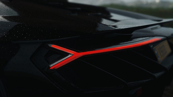 4K Lamborghini Centenario taillight in rain