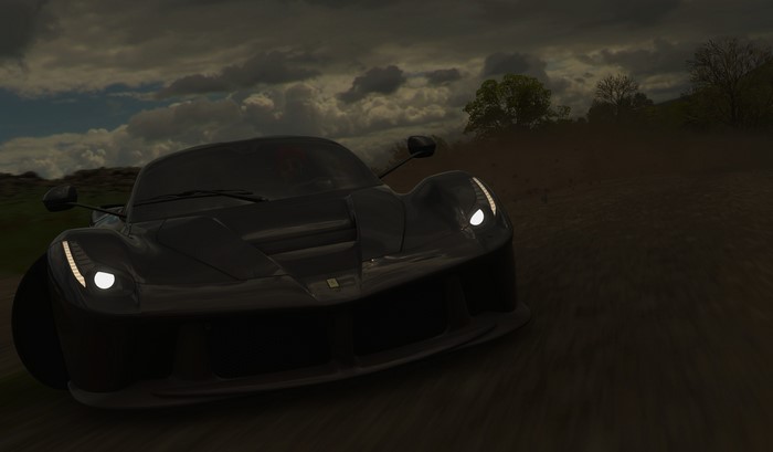 Ferrari LaFerrari driving on a dirt road in Forza Horizon 4