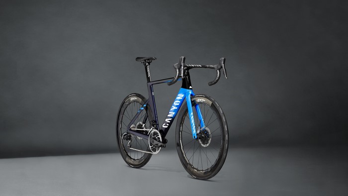 Canyon Aeroad CFR road bike