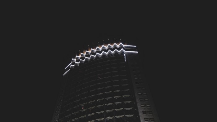 4K Building at Night