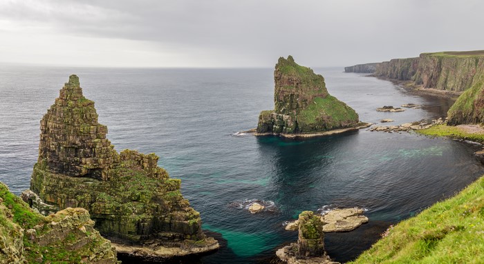4K coast with sea stacks and cliffs
