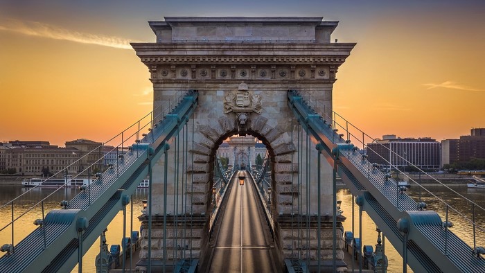 Chain Bridge over Danube River at sunrise, Budapest, Hungary