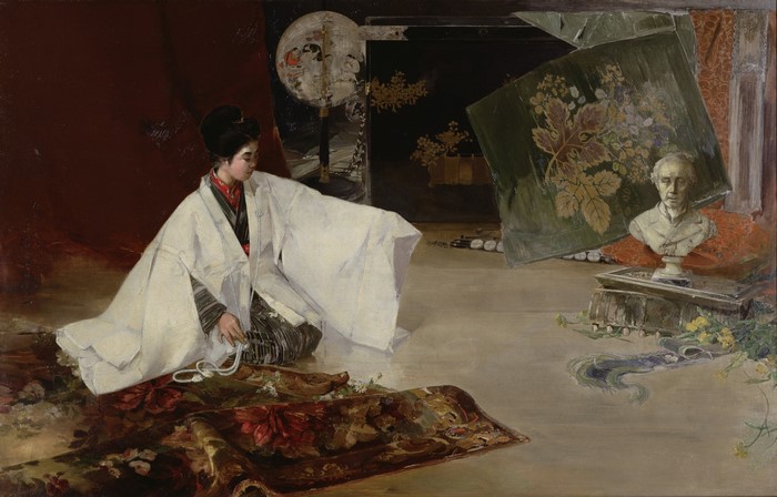 Woman in traditional Japanese attire with a bust and screen