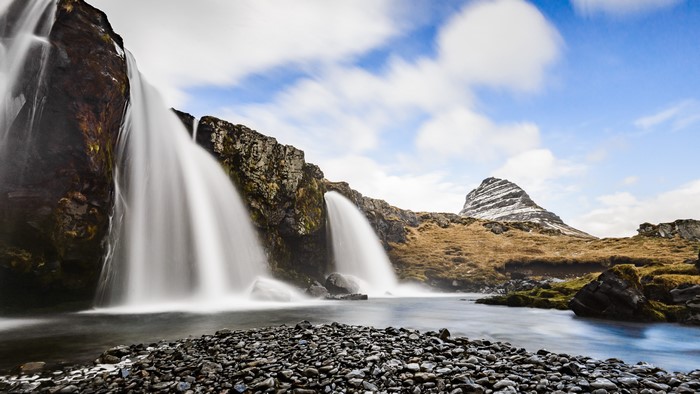 4K Kirkjufell Waterfall and Mountain Iceland