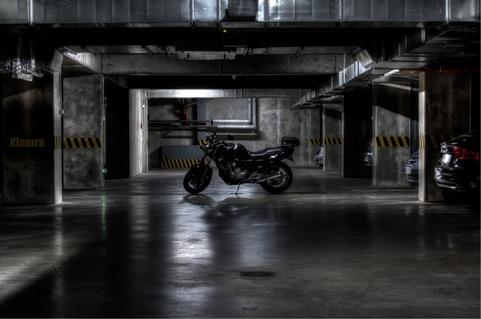 Yamaha XJ600N motorcycle in a parking garage in Katowice, Poland