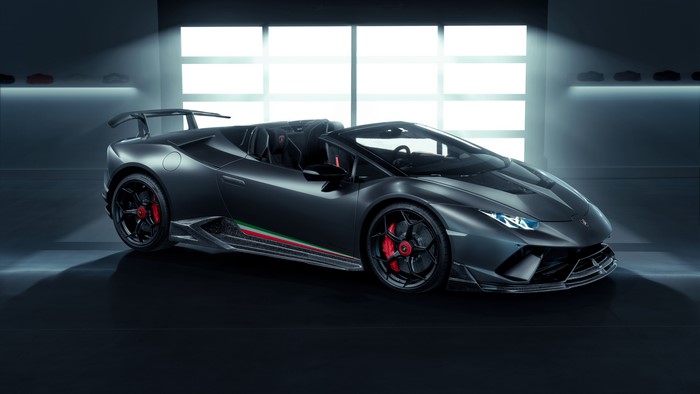 Lamborghini Huracan Performante Spyder in a dark garage